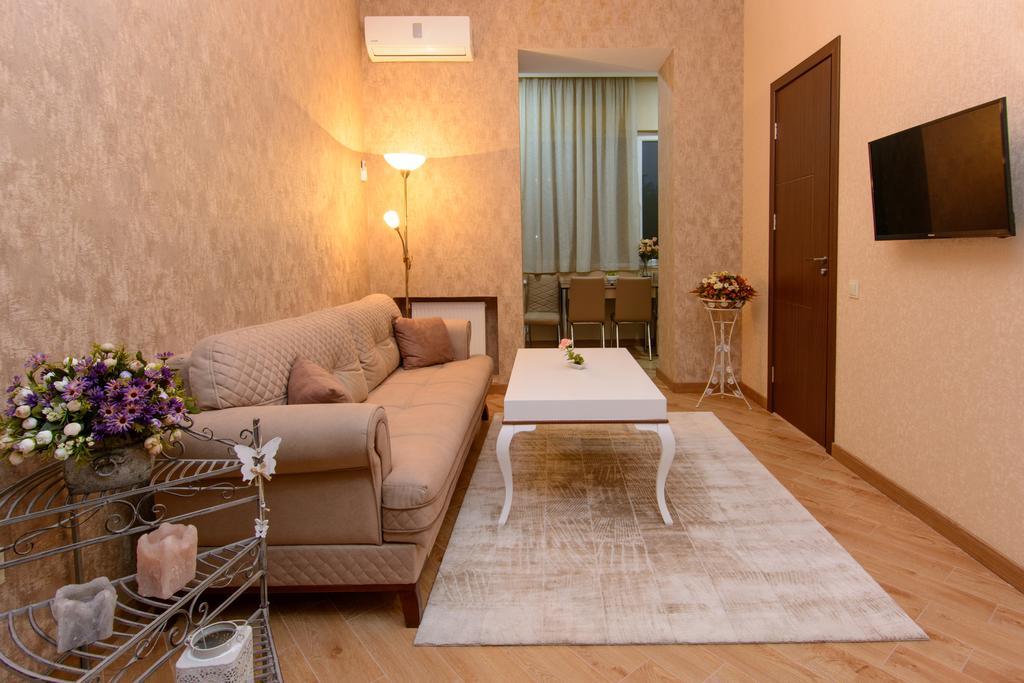 Dat Exx Apartments On Marjanishvili Tbilisi Buitenkant foto
